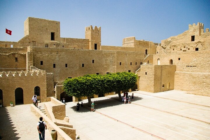 Excursion Excursion d'une journée à El Jem et Monastir, départ de Tunis ou Hammamet à Monastir, El Jem